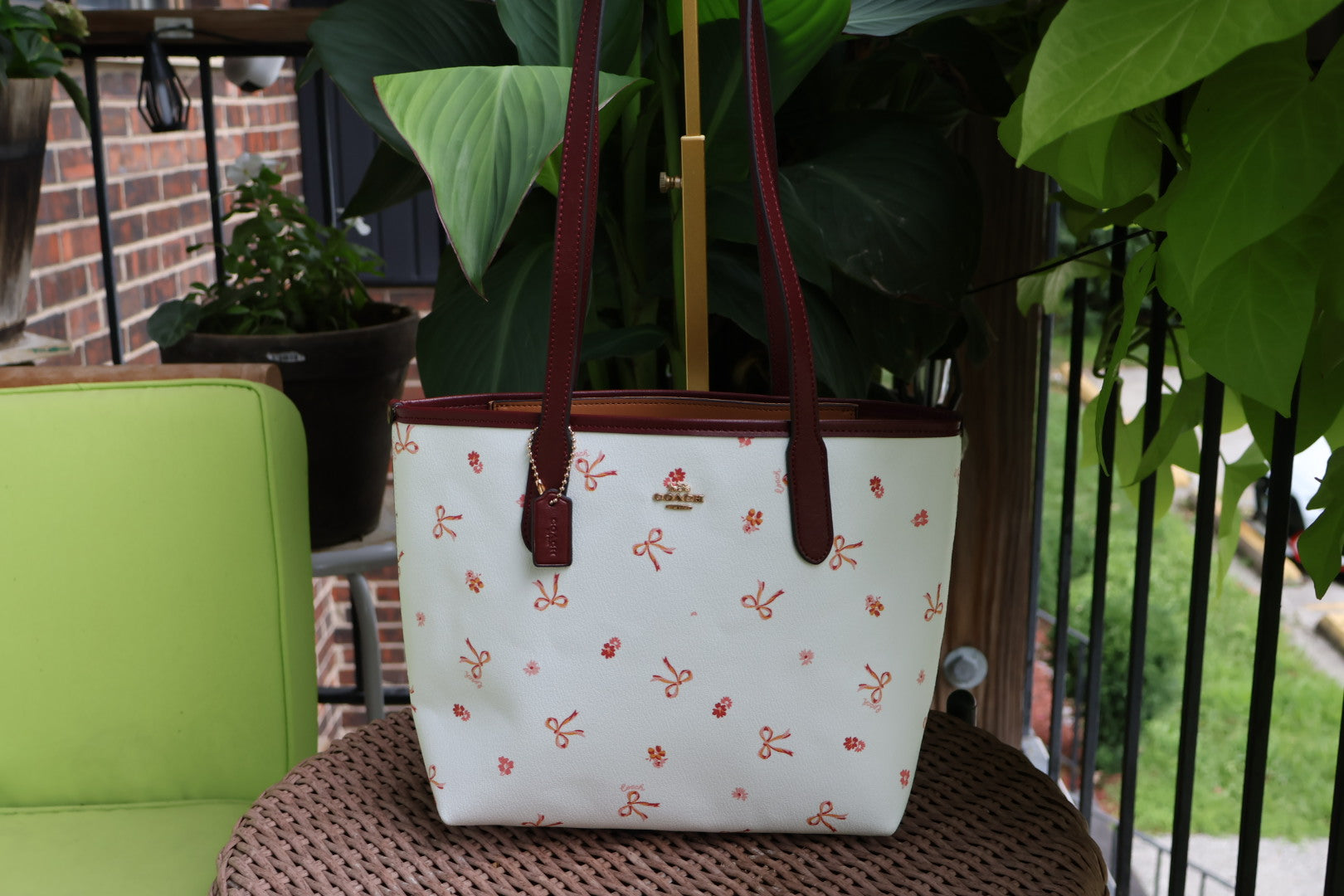 Bow Tote