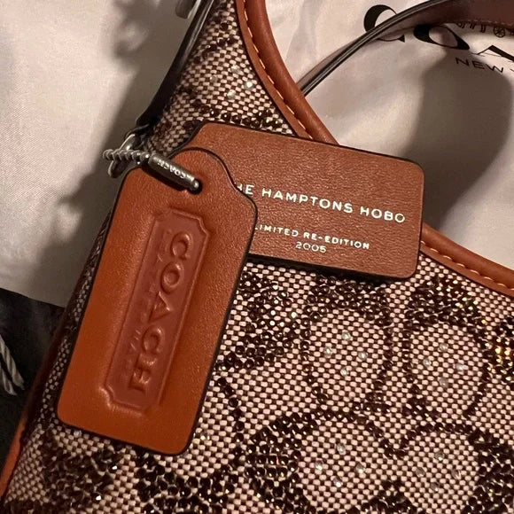 Coach Hamptons Hobo in Crystal Signatur Jacquard